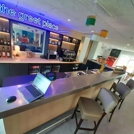 Hotel Greet Coeur Des Landes 2*