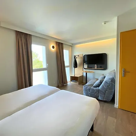 Greet Coeur Des Landes Hotel *